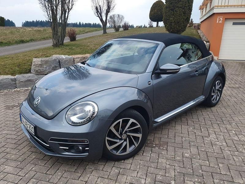 Gebraucht VW Beetle Sound 150 PS (110 kW) 2018 Grau Kleinwagen