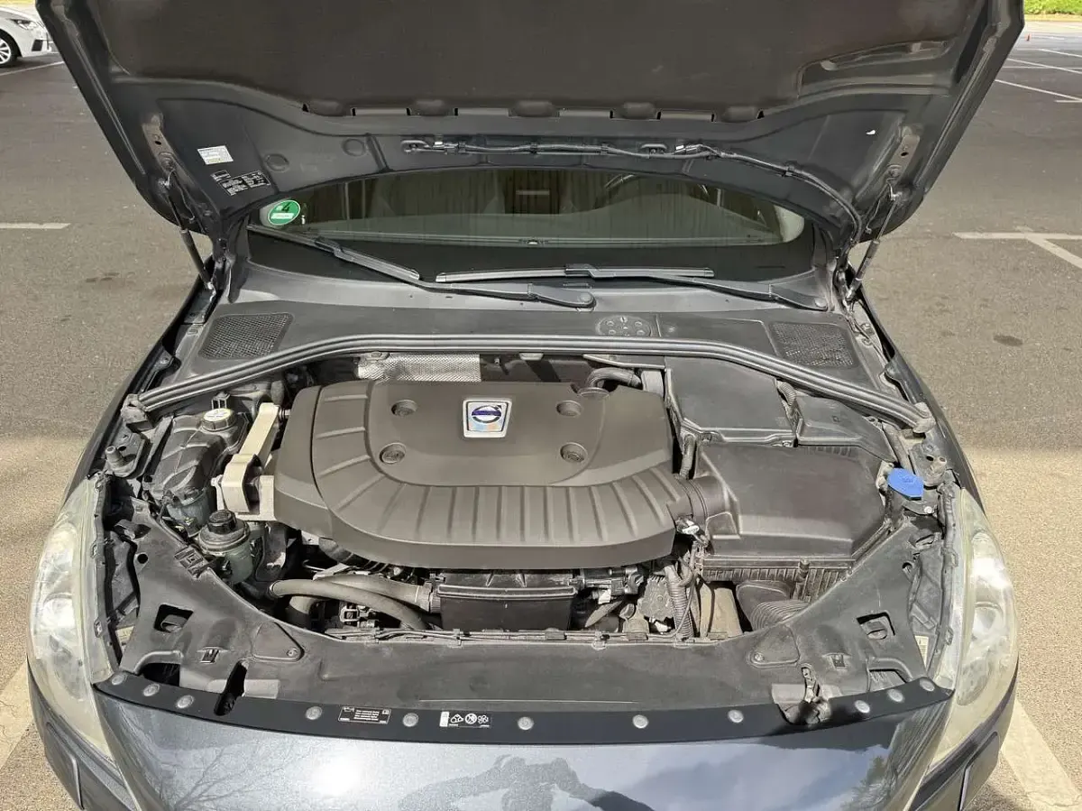 Gebraucht Volvo S60 Kinetic 136 PS (100 kW) 2013 Grau Limousine