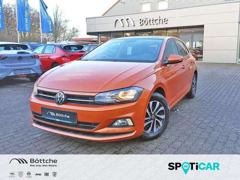 Energetic orange metallic Gebraucht 2021 VW Polo Active Limousine | 15.450 € (Guter Preis) - Bild 1/4