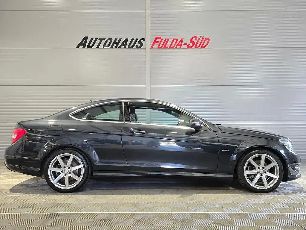 Gebraucht Mercedes C250 AMG line 204 PS (150 kW) 2011 Schwarz Coupé