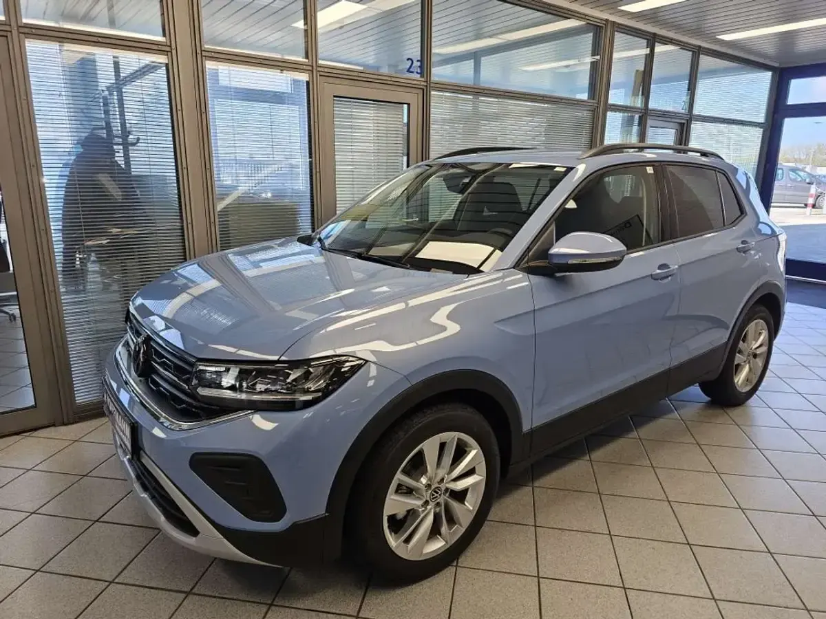 Neu VW T-Cross Life 116 PS (85 kW) 2026 Clearblue metallic SUV
