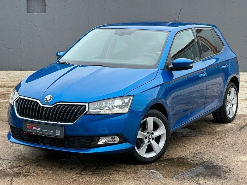 Blau Gebraucht 2019 Skoda Fabia Active Kleinwagen | 12.490 € (Fairer Preis) - Bild 1/4