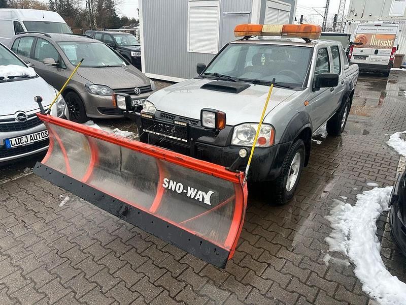 Gebraucht Nissan Navara 133 PS (97 kW) 2011 Silber Pickup