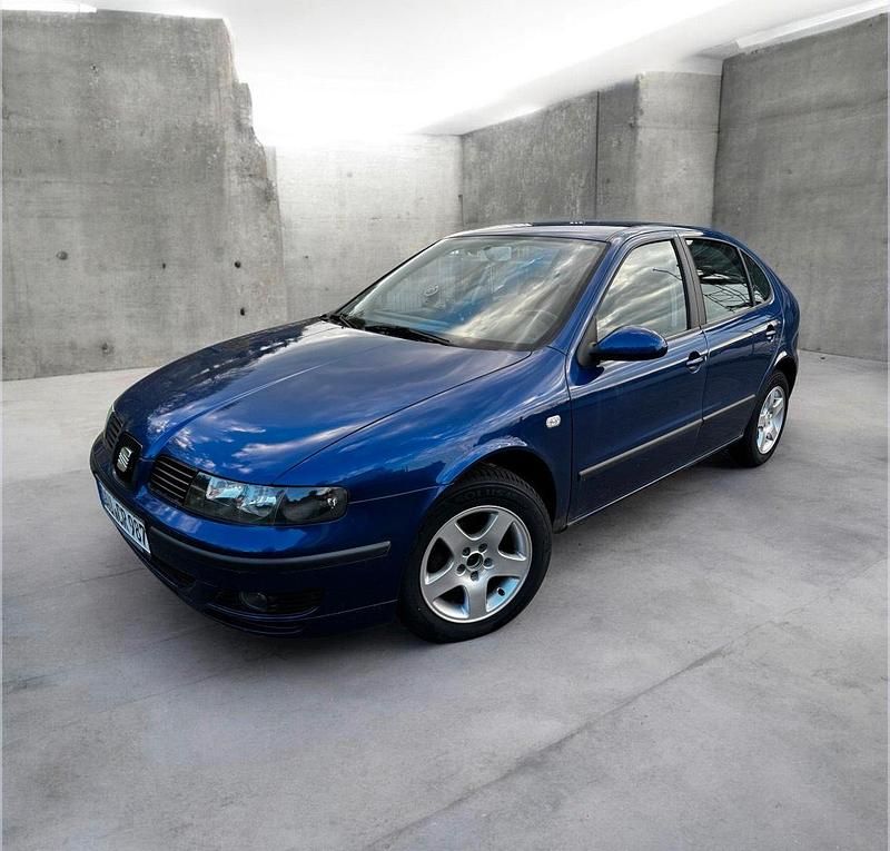 Usata Seat Leon 77 CV (56 kW) 2003 Blu Utilitaria