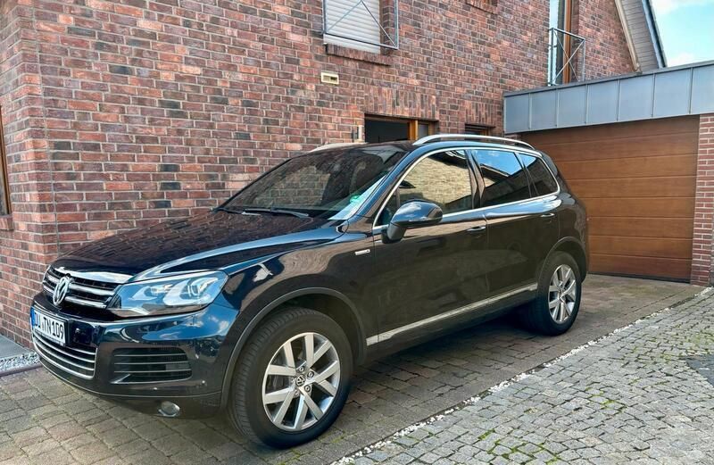 Blau Gebraucht 2013 VW Touareg Edition SUV | 13.950 € (Superpreis) - Bild 1/4