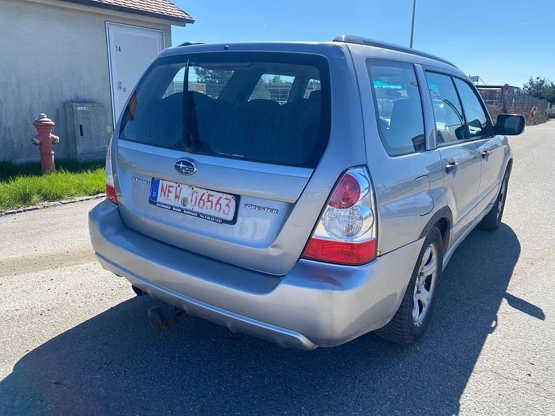 Gebraucht Subaru Forester Active 158 PS (116 kW) 2006 Grau SUV