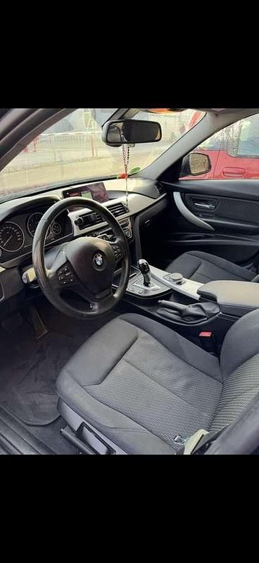 Gebraucht BMW 320 Advantage 190 PS (139 kW) 2018 Schwarz Kombi