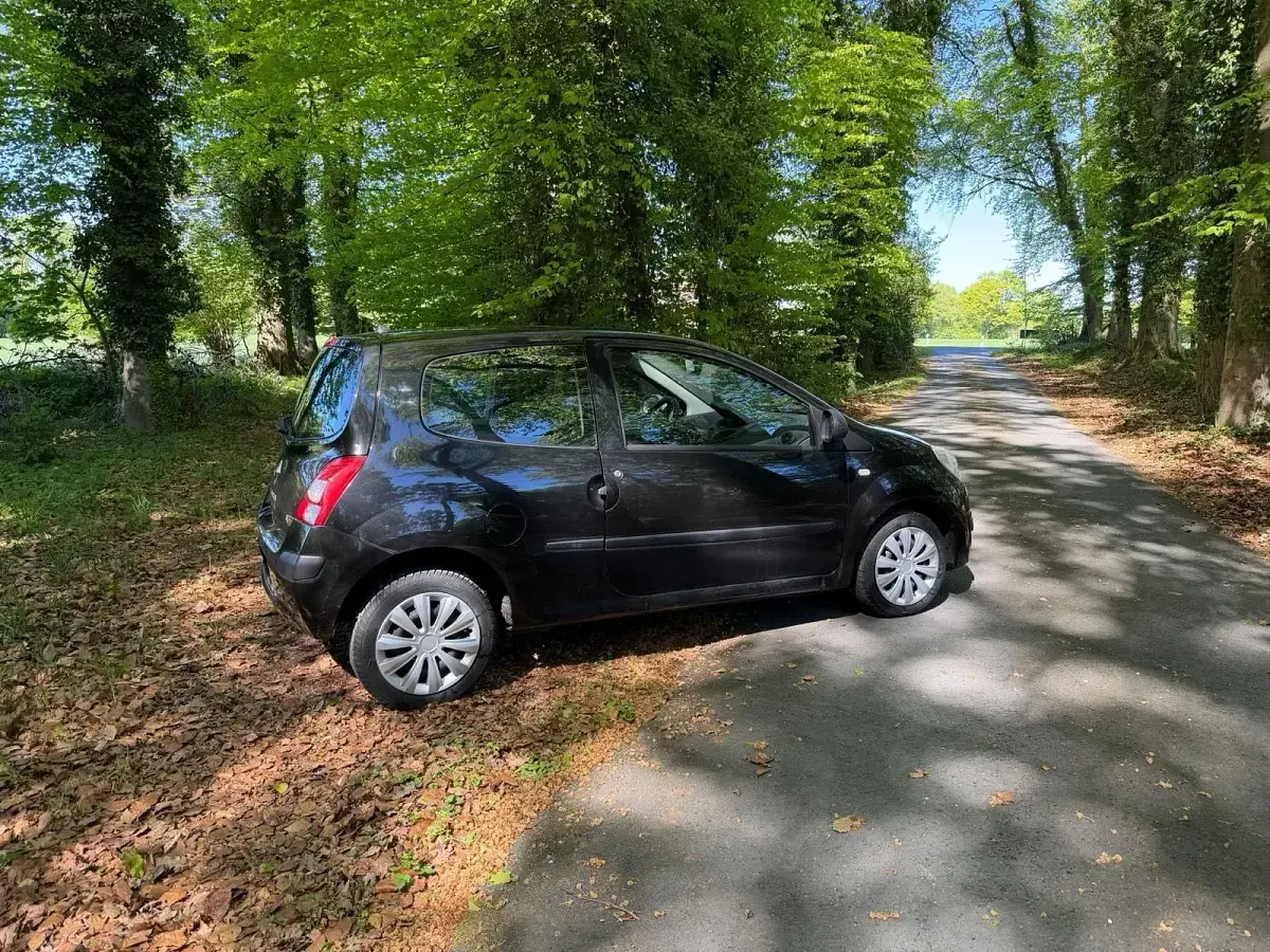 Używany Renault Twingo 58 KM (42 kW) 2009 Czarny Hatchback