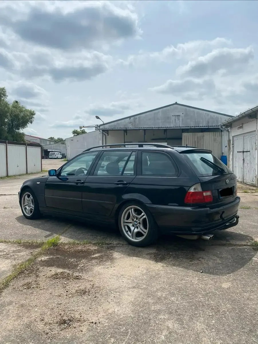 Gebraucht BMW 325 192 PS (141 kW) 2002 Schwarz Kombi