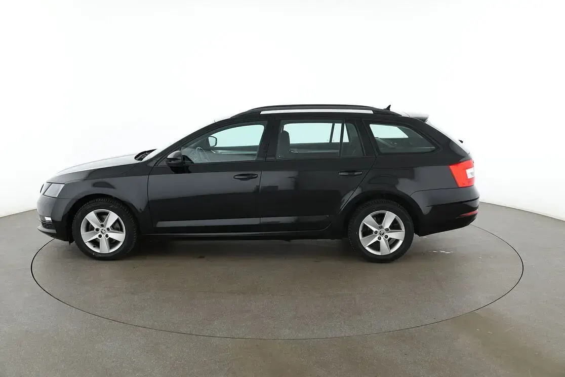 Gebraucht Skoda Octavia Ambition 150 PS (110 kW) 2020 Schwarz Kombi