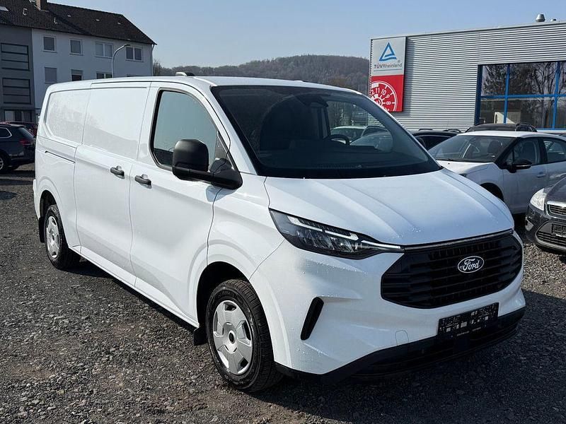 Gebraucht Ford Transit Custom Trend 136 PS (100 kW) 2024 Weiß Van / Kleinbus
