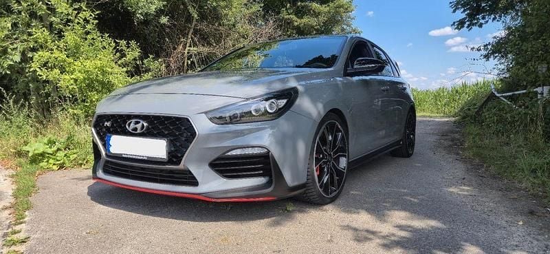 Grau Gebraucht 2020 Hyundai i30 N Performance Limousine | 20.100 € (Superpreis) - Bild 1/4