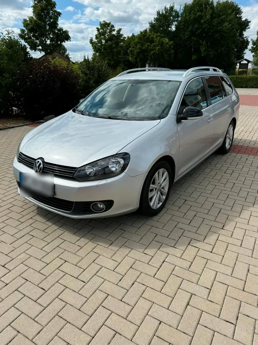 Gebraucht VW Golf VI Style 105 PS (77 kW) 2012 Silber Kombi