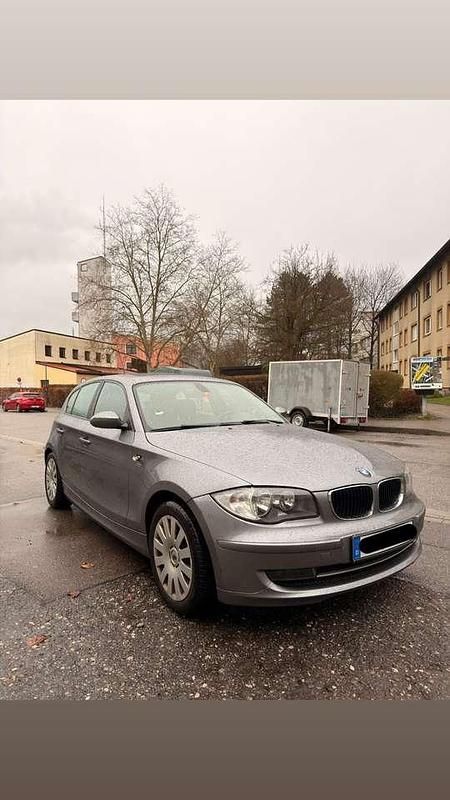 Gebraucht BMW 116 122 PS (89 kW) 2008 Grau Kleinwagen