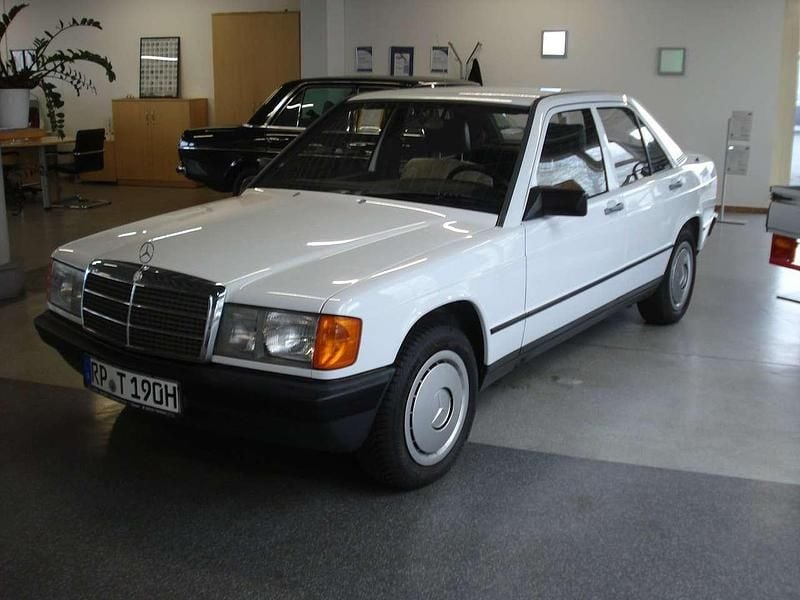 Gebraucht Mercedes 190 72 PS (52 kW) 1987 Aktikweiß Limousine