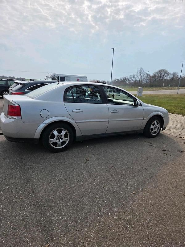 Gebraucht Opel Vectra 122 PS (89 kW) 2003 Grau Limousine