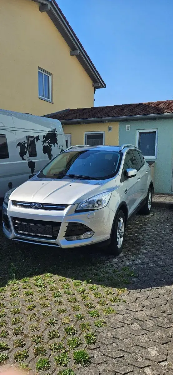 Gebraucht Ford Kuga Titanium 150 PS (110 kW) 2016 Silber SUV