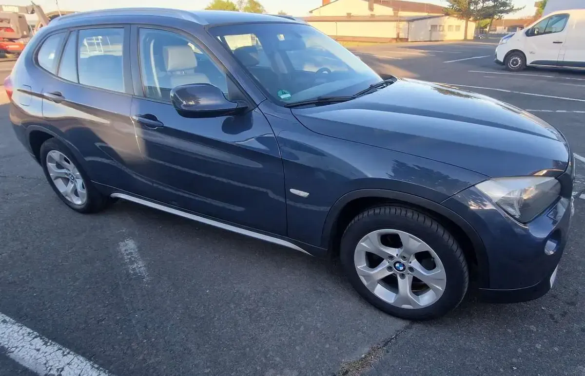 Second-hand BMW X1 150 CP (110 kW) 2010 Albastru SUV