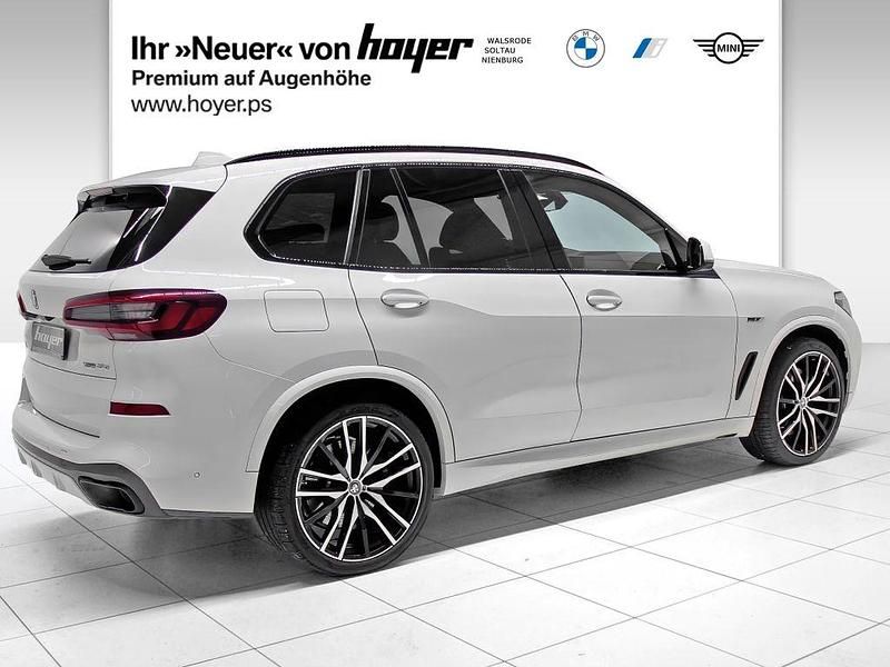 Gebraucht BMW X5 M Sport 394 PS (289 kW) 2022 Alpinweiss iii SUV