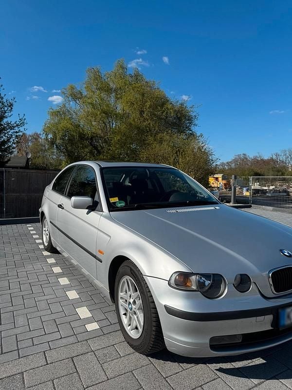 Gebraucht BMW 316 116 PS (85 kW) 2001 Silber Coupé