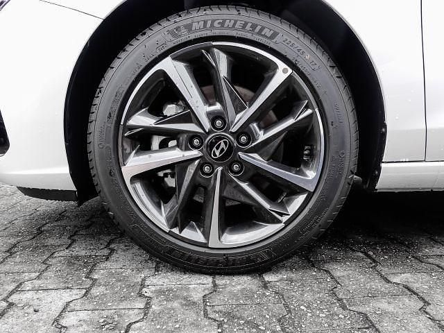 Gebraucht Hyundai i30 Advantage 101 PS (74 kW) 2024 Serenity white Kombi