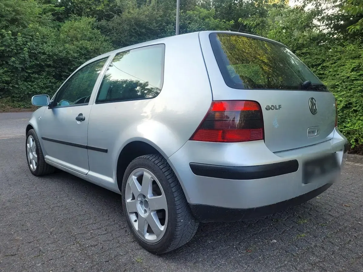 Gebraucht VW Golf Conceptline 105 PS (77 kW) 2002 Silber Coupé