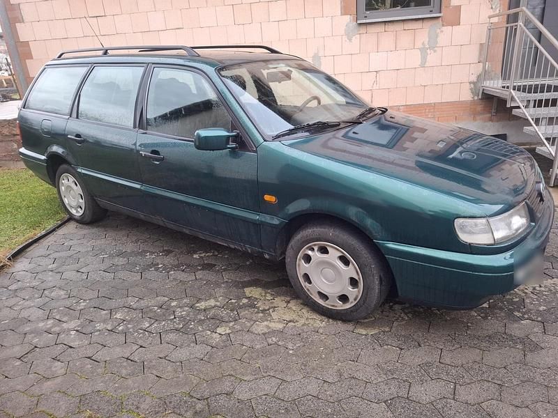 Second-hand VW Passat 90 CP (66 kW) 1996 Verde Break