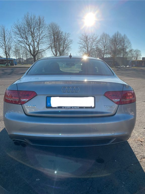 Gebraucht Audi A5 S-Line 179 PS (131 kW) 2011 Silber Coupé