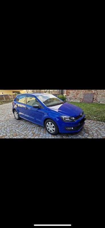 Blau Gebraucht 2011 VW Polo Kleinwagen | 2.950 € (Guter Preis) - Bild 1/3