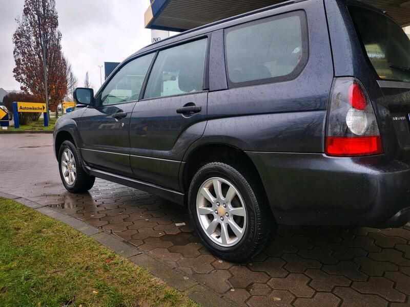 Grau Gebraucht 2007 Subaru Forester SUV | 4.490 € (Fairer Preis) - Bild 1/4