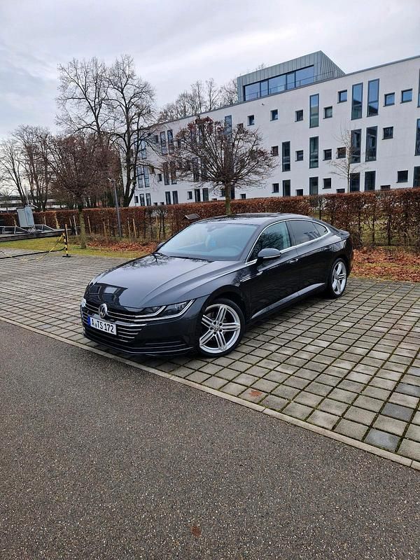 Schwarz Gebraucht 2018 VW Arteon Limousine | 21.499 € (Teuer) - Bild 1/4