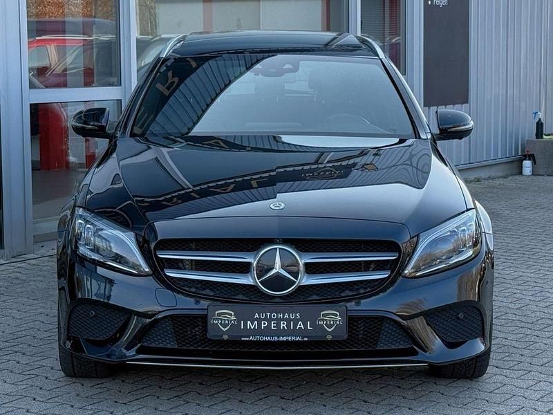 Gebraucht Mercedes C300e 306 PS (225 kW) 2020 Schwarz Limousine