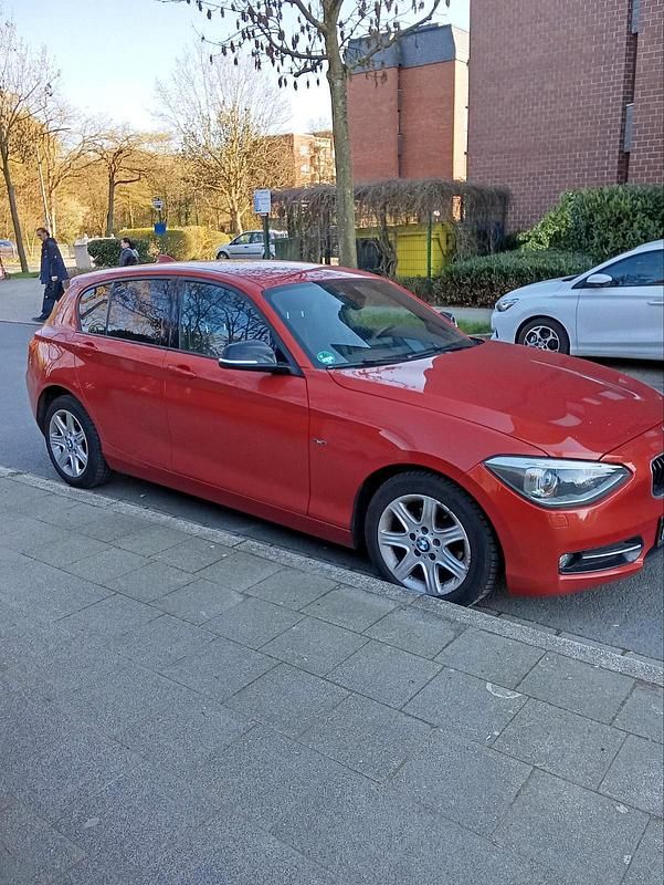 Gebraucht BMW 116 136 PS (100 kW) 2012 Rot Kleinwagen