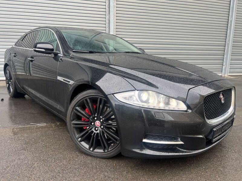 Schwarz Gebraucht 2015 Jaguar XJ Premium Luxury Limousine | 15.000 € (Superpreis) - Bild 1/4