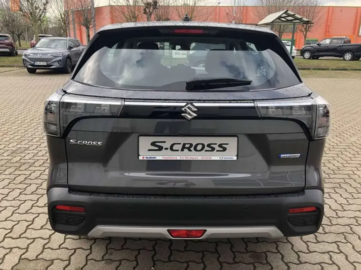 Gebraucht Suzuki SX4 S-Cross Comfort 110 PS (80 kW) 2025 Titan dark gray pearl metallic SUV