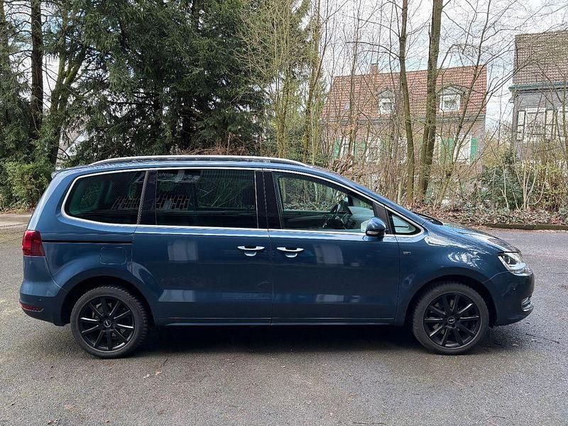 Gebraucht VW Sharan Ocean 150 PS (110 kW) 2017 Blau Van / Kleinbus