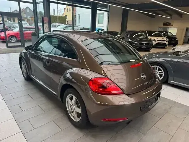 Second-hand VW Beetle Design 92 CP (67 kW) 2012 Andere Hatchback