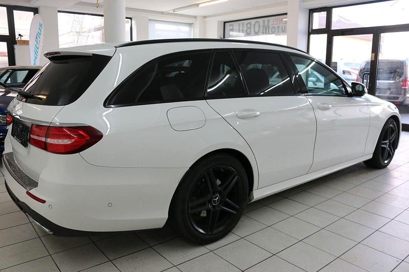 Gebraucht Mercedes E220 AMG 194 PS (142 kW) 2017 Weiß Kombi
