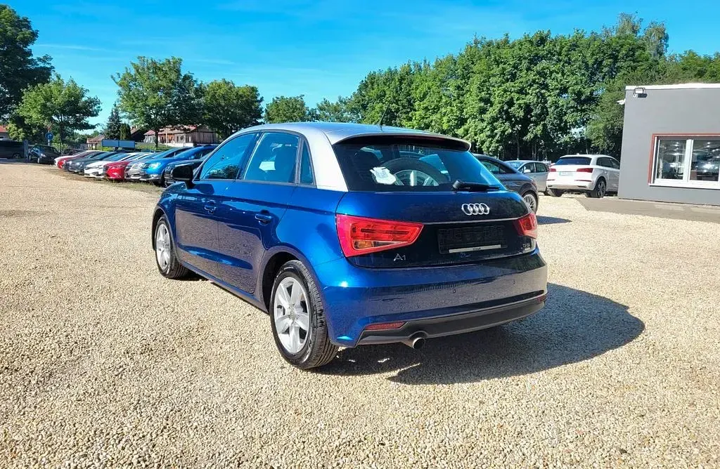 Gebraucht Audi A1 Sportback 95 PS (69 kW) 2015 Scubablau Kleinwagen