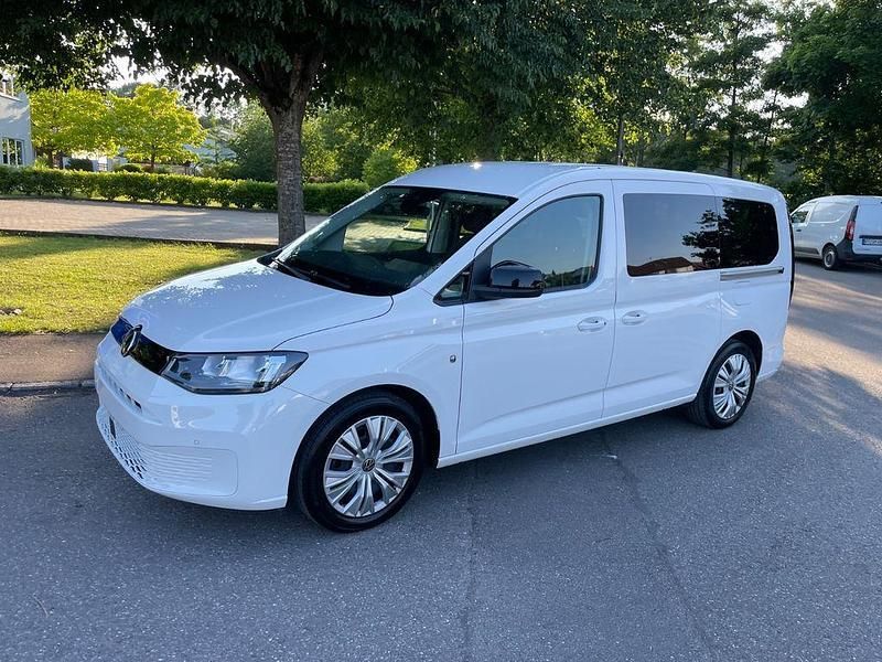 Weiß Gebraucht 2022 VW Caddy Van / Kleinbus | 20.995 € (Fairer Preis) - Bild 1/2