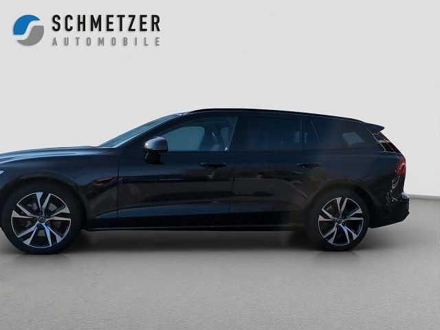 Gebraucht Volvo V60 145 PS (106 kW) 2024 Kombi