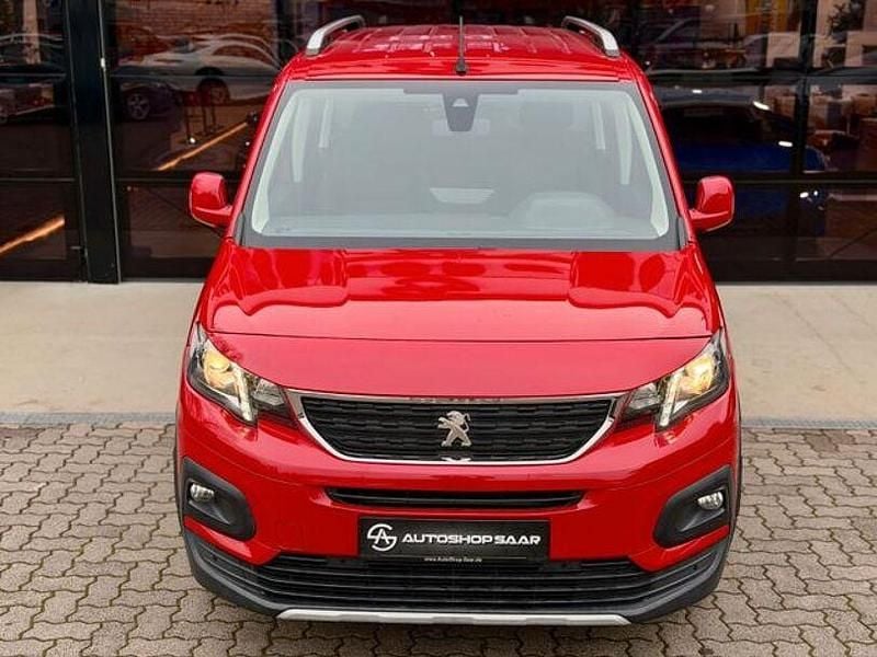 Gebraucht Peugeot Rifter Allure 131 PS (96 kW) 2019 Rot Van / Kleinbus