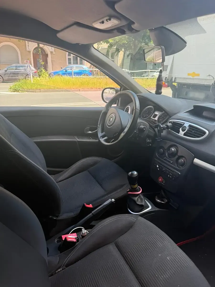 Gebraucht Renault Clio 55 PS (40 kW) 2009 Grau Kleinwagen