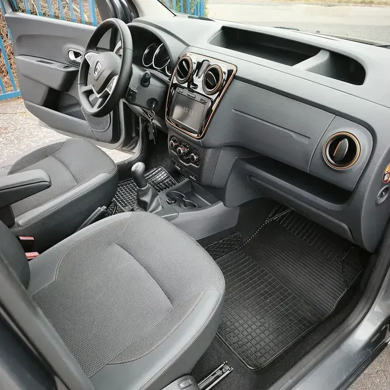 Gebraucht Dacia Dokker Stepway 116 PS (85 kW) 2018 Grau Van / Kleinbus