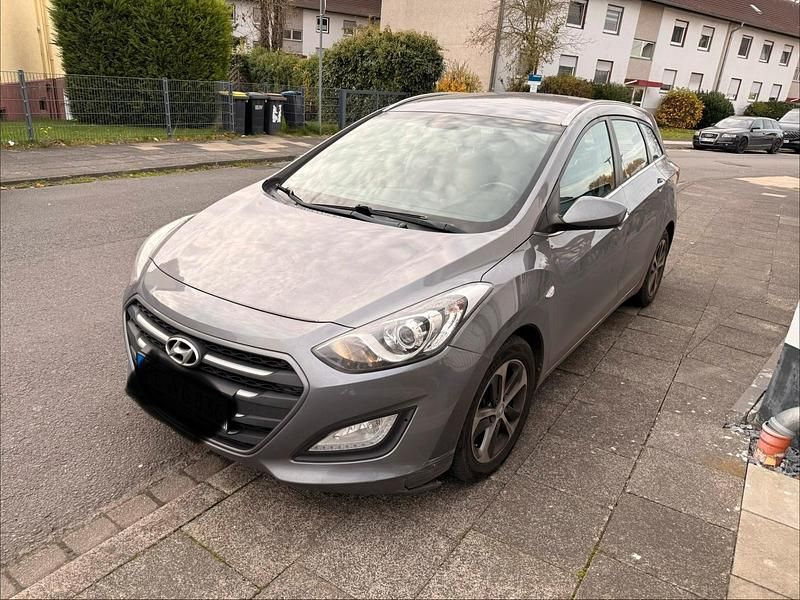 Gebraucht 2015 Hyundai i30 Kombi | 4.500 € (Guter Preis) - Bild 1/4