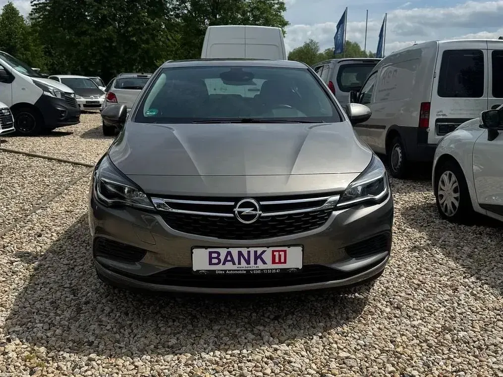 Brugt Opel Astra 150 HK (110 kW) 2017 Beige Sedan
