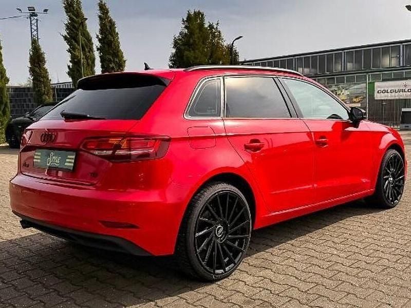 Second-hand Audi A3 Advanced 116 CP (85 kW) 2019 Roșu Berlinǎ