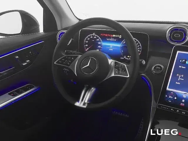 Gebraucht Mercedes GLC300e 313 PS (230 kW) 2023 SUV