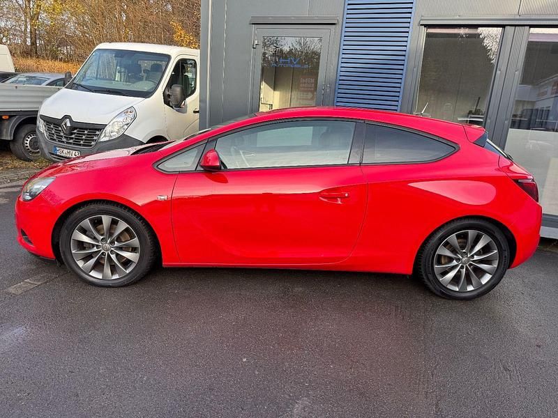 Rot Gebraucht 2013 Opel Astra GTC Coupé | 6.400 € (Fairer Preis) - Bild 1/4
