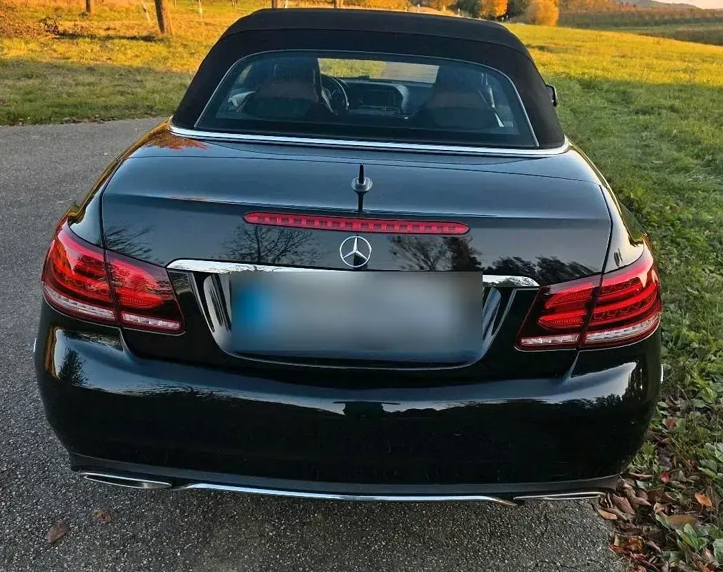 Gebraucht Mercedes E250 Avantgarde 204 PS (150 kW) 2014 Schwarz Cabrio